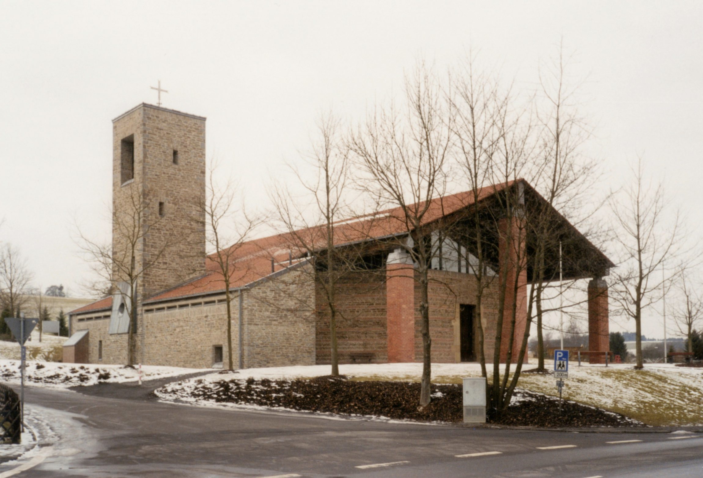 St. Bonifatius, Außenansicht